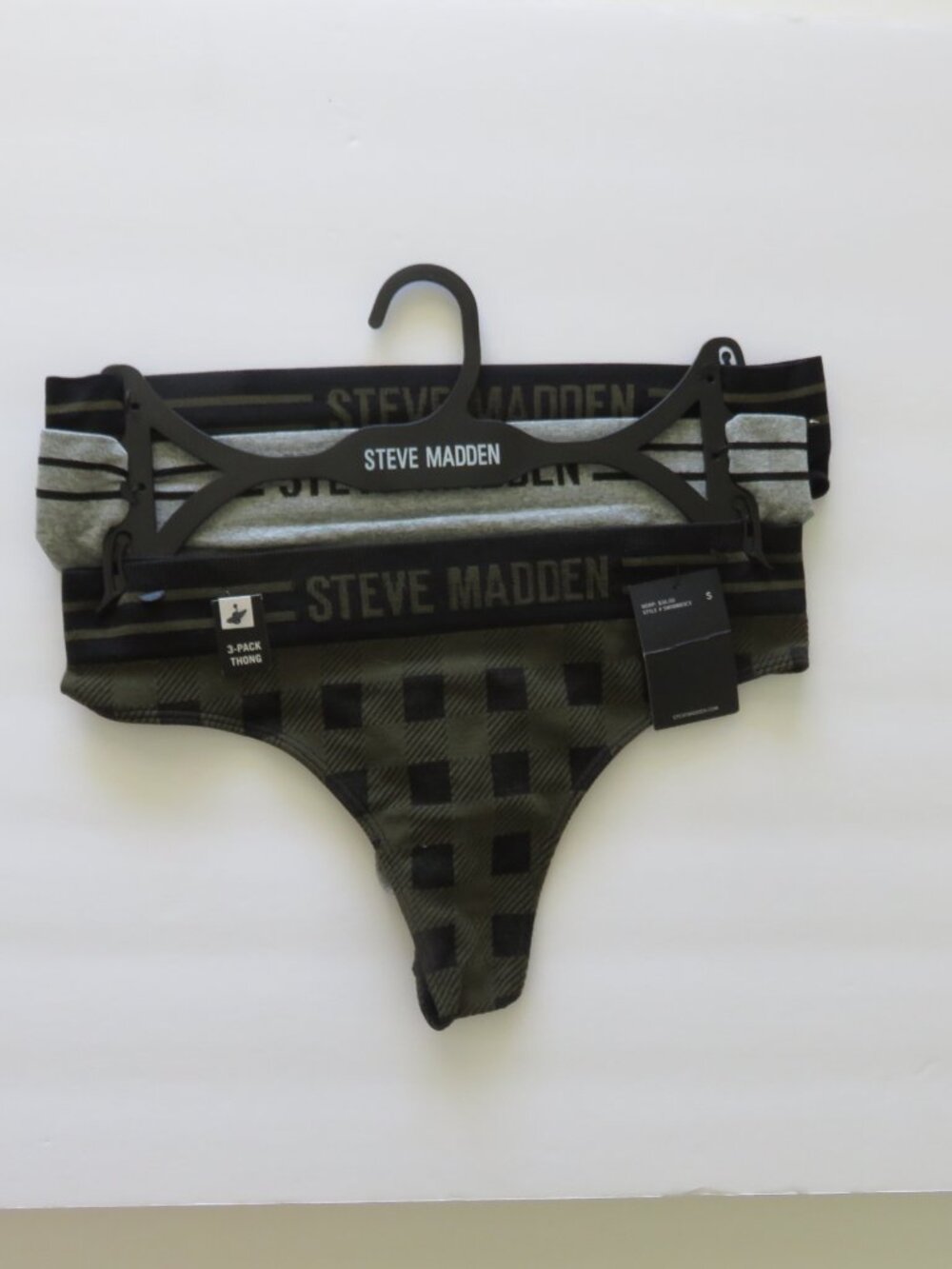 (#100) Steve Madden 3-Pack Thong underwear Panties